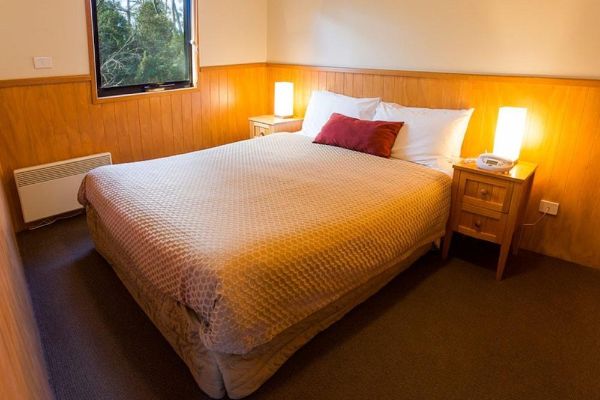 Cradle Mountain Wilderness Village (Lorinna)